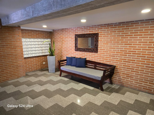 Alquilo Apartamento En Solar Del Hatillo