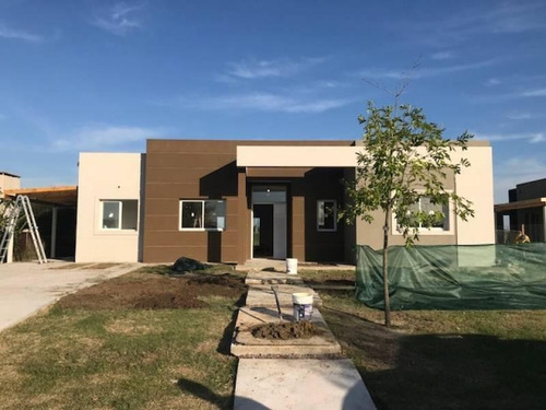 Imagen 2 de 9 de Casa En Venta En Barrio El Canton Maroto Propiedades