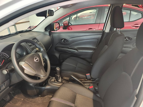 Nissan V-Drive 1.6 Mt A/C Audio