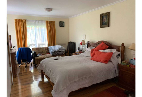 Se Vende Casa Con Amplio Terreno En Chiguayante