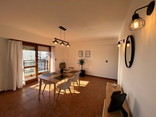 Imagen 4 de 10 de Departamento 2 Ambientes Con Cochera!! Oportunidad!!