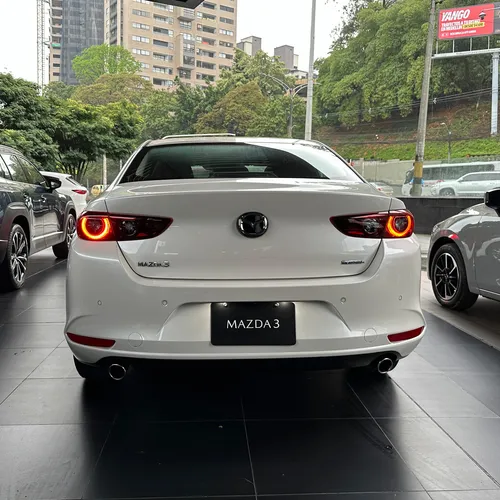 Mazda 3 Touring Mhev 2026