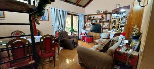 Comoda Casa En Tocornal Con Av. Concha Y Toro, Pte. Alto