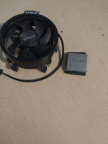 Procesador Amd Ryzen 3 1200 Yd1200bbaebox 4 Núcleos 3.4ghz (Usado)