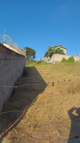 Lote A Venda Com Excelente Localização