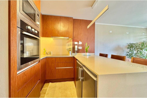 Moderno Departamento Seminuevo 1d 1b Las Condes