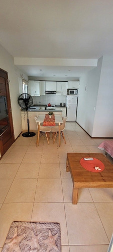 Imagen 6 de 16 de Departamento Venta Pinamar Solares Iv 2 Ambientes Jardin Gas Natural