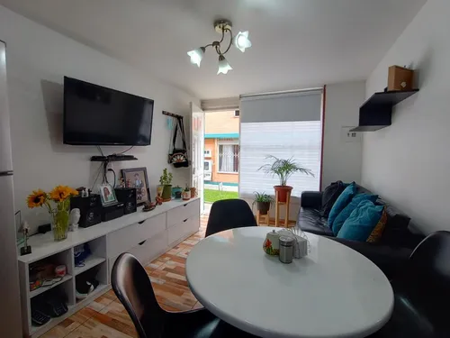 Casa En Venta En Álamos. Cod V1087037