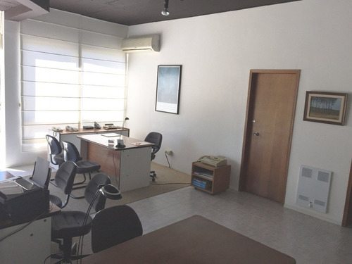 Venta Local - Ref: 1763