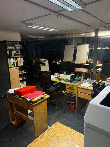 Alquiler Oficinas/local/consultorio(900m2) En Pleno Centro
