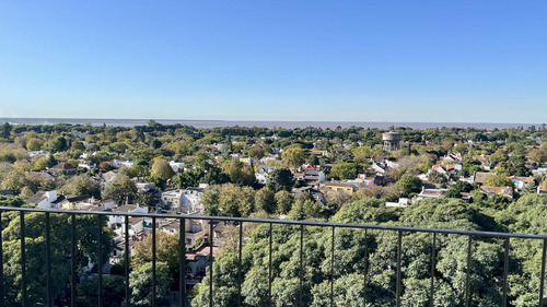 Departamento En Venta- Acassuso Vias A Santa Fe, 3 Dormitorios, Dependencia, Quincho Propio, Cochera