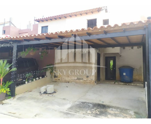 Imagen 1 de 9 de N. Del Carmen Vende Town House En Altos De Monte Alegre (inth-002)