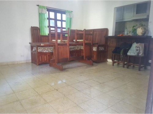Imagen 4 de 19 de Casa · 3 Dormitorios · Pileta · Alberdi