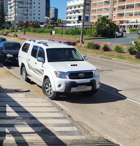 Toyota Hilux 3.0 D/cab 4x2 srv
