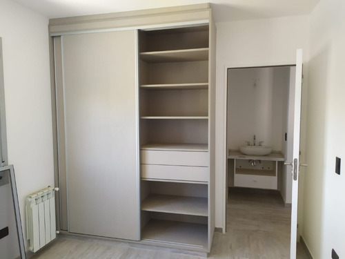 Imagen 7 de 25 de Vendo Departamento 3 Dormitorios - Cochera - Complejo Con Pileta