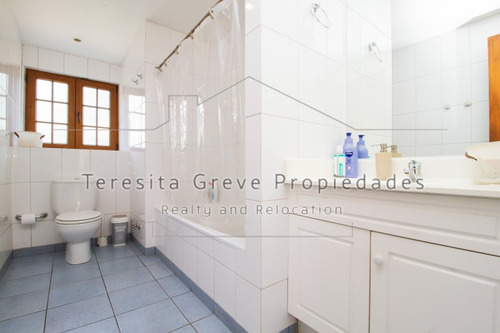 Excelente Casa Exclusivo Condominio Lo Curro