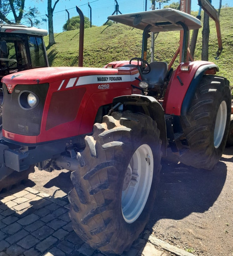 Trator Massey Ferguson 4292 Ano 2011