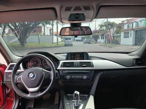 BMW Serie 3 2.0 320i f30 twin power turbo atm con techo y cuero