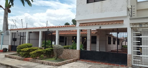 Imagen 2 de 11 de Bella Casa En Alquiler En La Urbanización Corinsa De Cagua