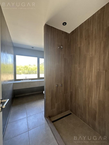 Imagen 19 de 30 de Venta - Excelente Casa Moderna Ubicada En Pilar, Barrio Privado - Bayugar Negocios Inmobiliarios