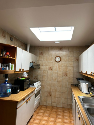 Excelente Casa Ubicada En Plena Av.jose Pedro Alessandri