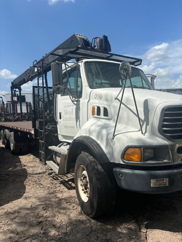 Grúa Articulada Hiab Sobre Camión Sterling 2005