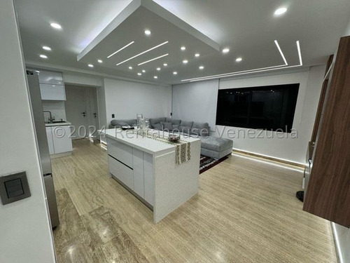 Apartamento En Venta El Rosal Jose Carrillo Bm Mls #25-5162