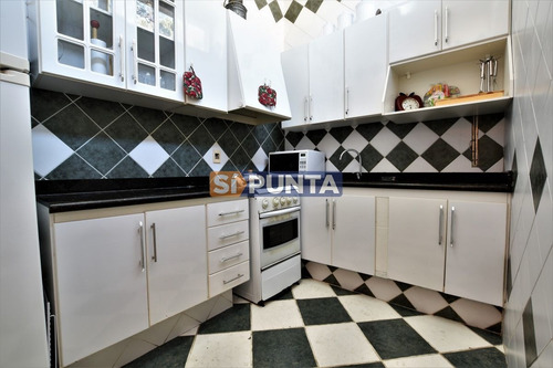 Imagen 3 de 10 de Venta De Apartamento 2 Dormitorios En Arcobaleno/playa Mansa, Punta Del Este.