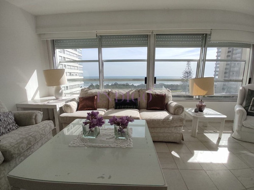 Imagen 1 de 10 de Apartamento De 3 Dormitorios, Con Excelente Vista A La Playa Mansa, Full Amenities. - Punta Del Este Mansa