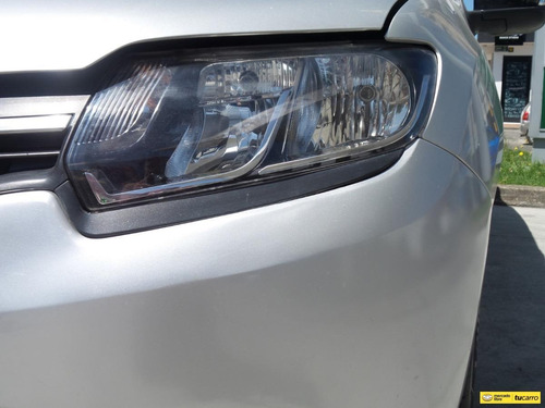 Imagen 23 de 25 de Renault Logan Life