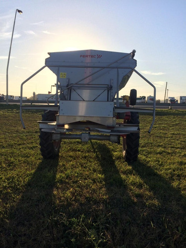 Imagen 4 de 4 de Fertilizadora Fertec F5000