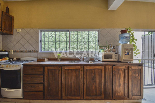 Casa Venta Castelar 3 Habitaciones