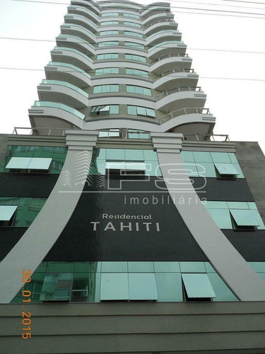 Imagem 1 de 6 de Apartamento 3 Suítes Meia Praia - 2644