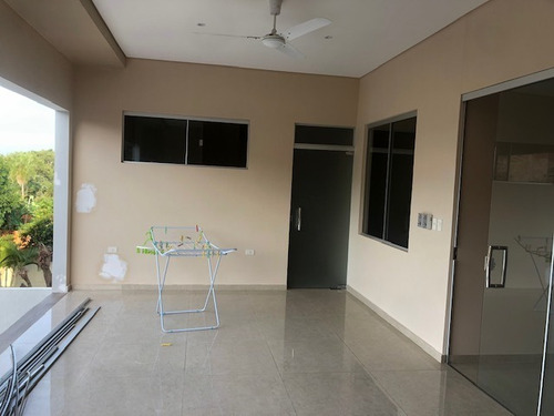 Imagen 9 de 13 de Venta De Casa En La Ciudad De Areguá