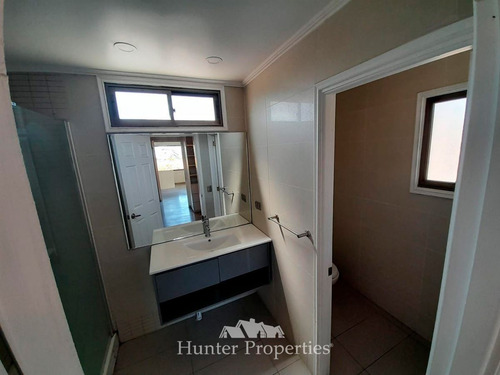 Casa En Venta De 4 Dorm. En Quintero