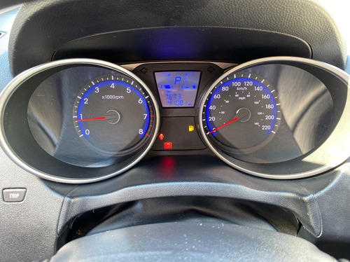 Imagem 9 de 12 de Hyundai Ix35 2.0 Mpfi Gls 4x2 16v 2011