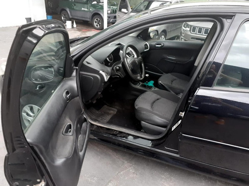Peugeot 207 Xr 1.4 Flex 8v 5p