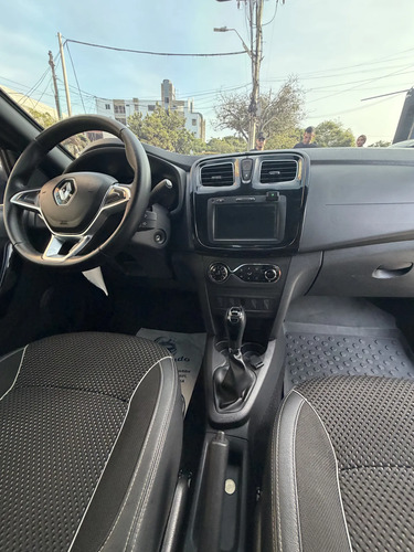 Renault Logan 1.6 Intens