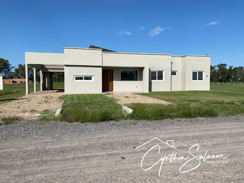 Venta Casa De 4 Ambientes Gal Rodriguez Villa De Campo Tres Pinos Barrio Norte 