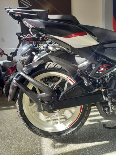 Imagen 19 de 20 de Bajaj Rouser Ns 200 Fi 0km 12/18 No Fz Twister Pune Motos