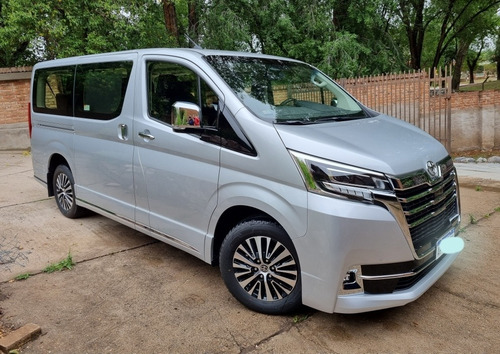 Imagen 2 de 14 de Toyota Hiace 2023 2.8 Tdi Wagon 6at 10a