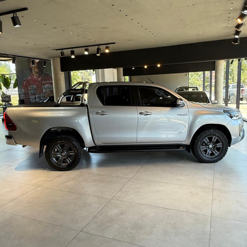 Toyota Hilux Pick-up 2.8 Cd Srv 177cv 4x2