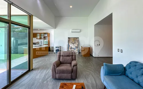 Casa De Una Planta En Venta En Mérida En Privada Arbórea En Conkal