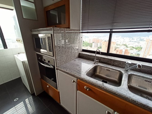 Imagen 30 de 30 de Fernando Guerrero Vende Apartamento En La Urb El Bosque Res Los Himalaya Foa-2307