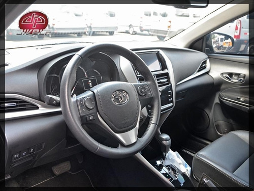 Toyota Yaris Sedã Xls 1.5 Automático Multidrive