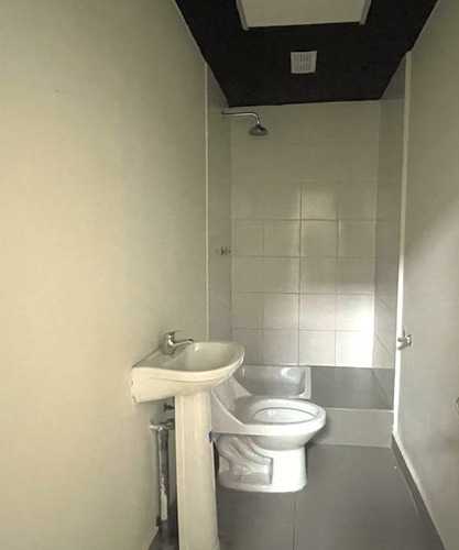 Local Comercial Av. Apoquindo Planta Libre