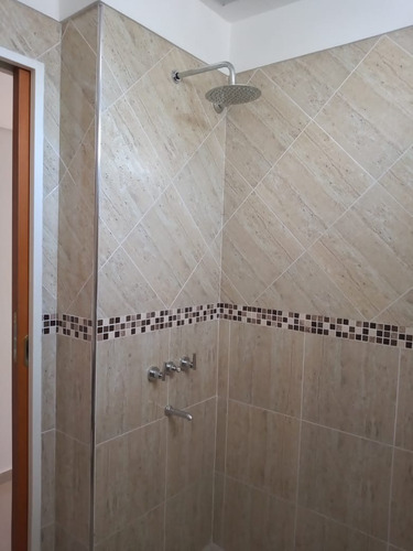 Imagen 8 de 10 de A Estrenar 2 Ambientes Con Cochera Y Patio