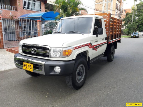 Toyota Land Cruiser Estaca Mt 4000 4x4