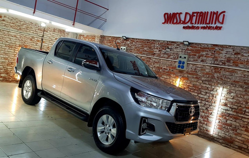 Toyota Hilux Pick-up 2.8 Cd Srv 177cv 4x2