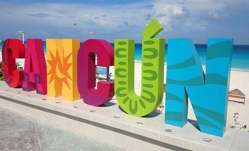 Departamento De 1 Recámara Con Balcón En Centro De Cancún.